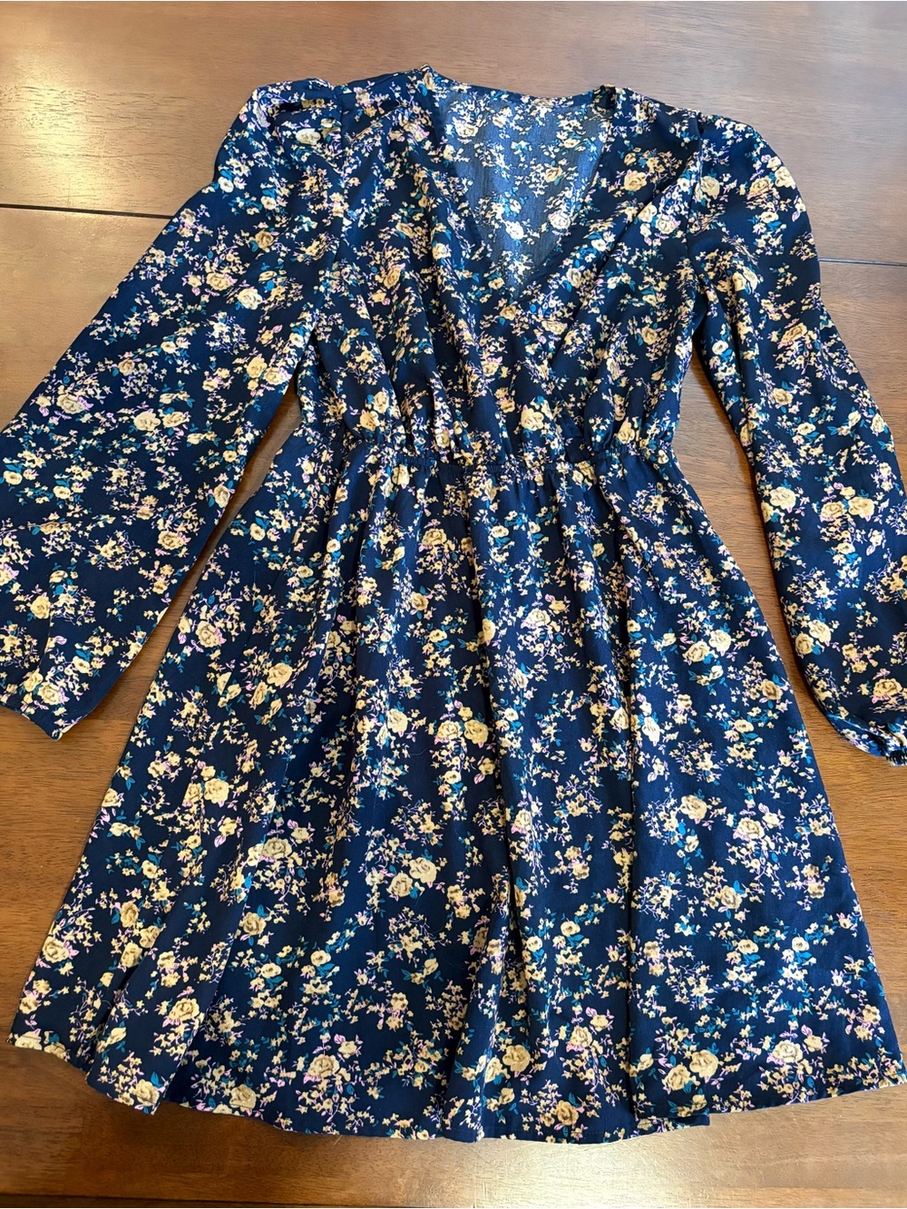 Women’s Floral Navy Long-Sleeve Dress